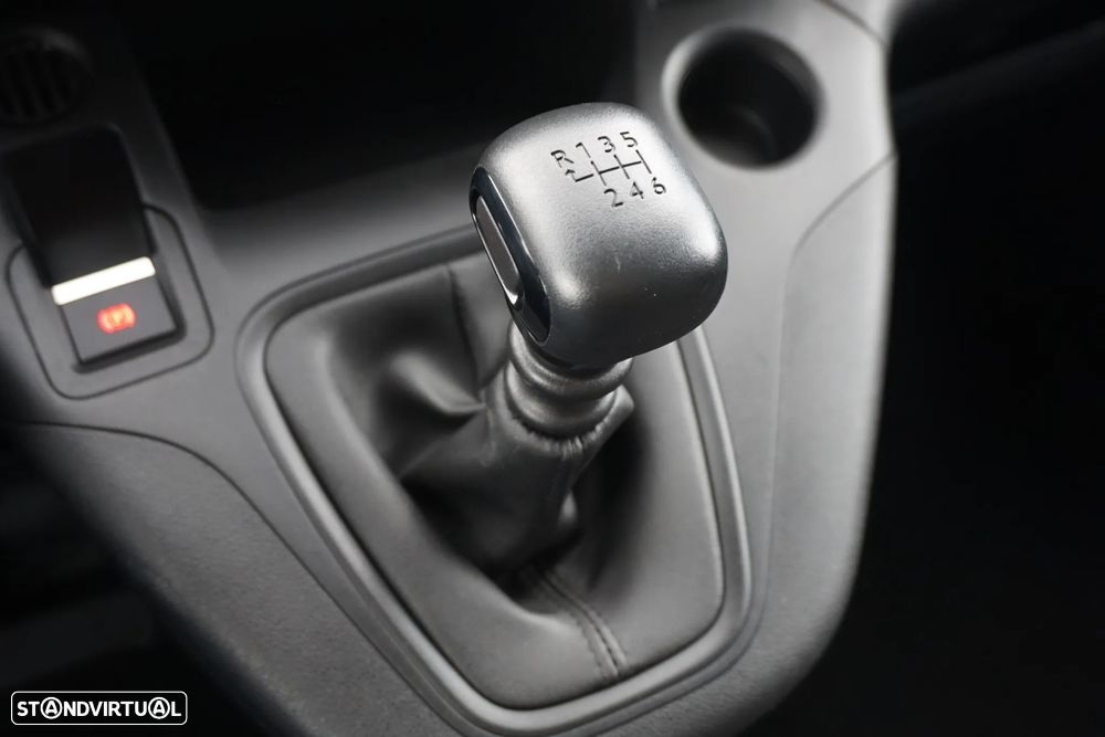 Opel Combo CDTI 102 Enjoy IVA dedutível - 38