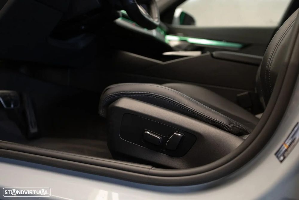 BMW 530 e Pack Desportivo M - 43