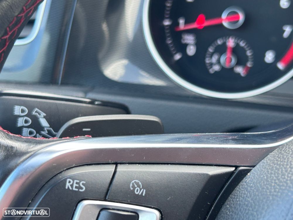 VW Golf 2.0 TSi GTi DSG Performance - 29