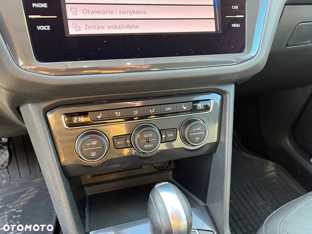 Volkswagen Tiguan Allspace - 16