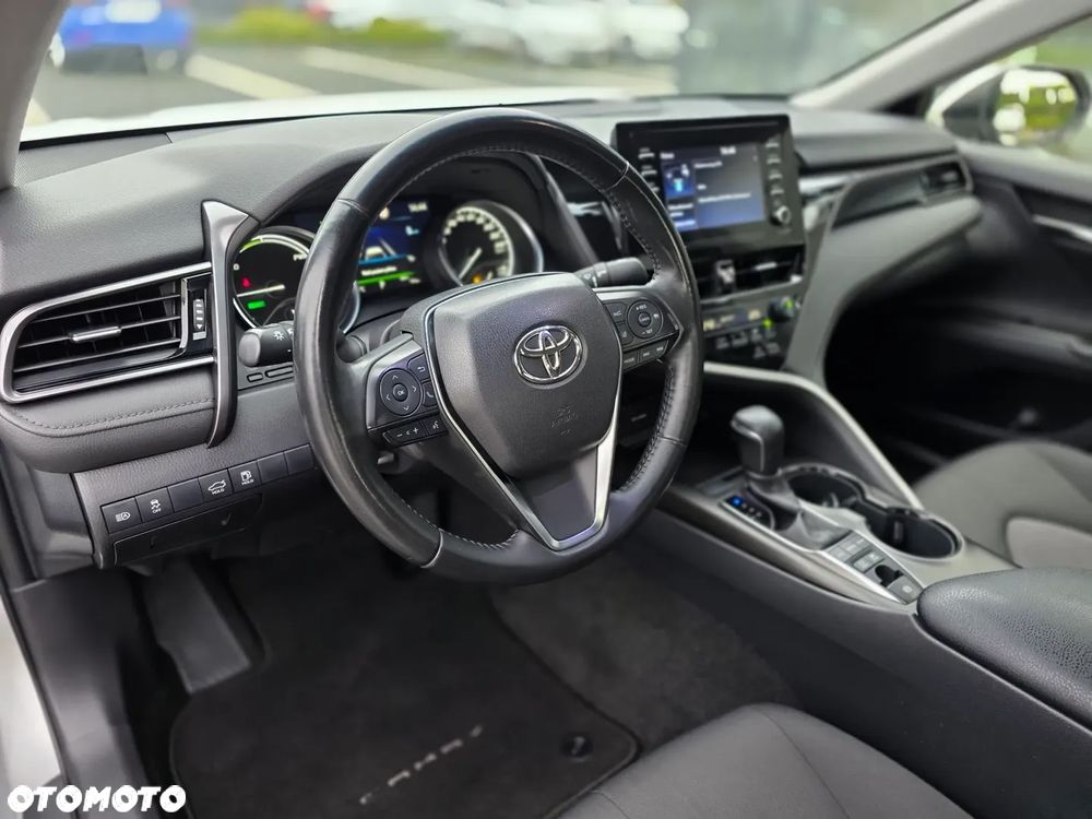 Toyota Camry 2.5 Hybrid Comfort CVT - 21
