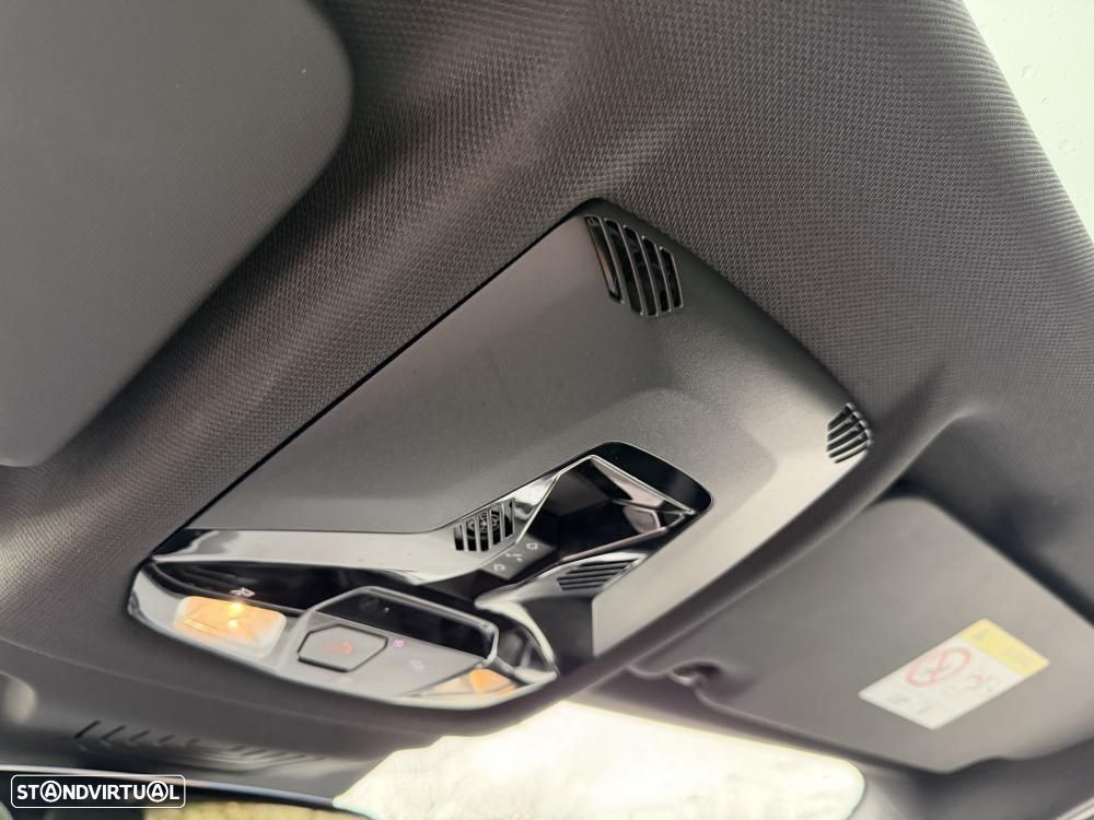 BMW 218 Active Tourer i Pack M Auto - 25