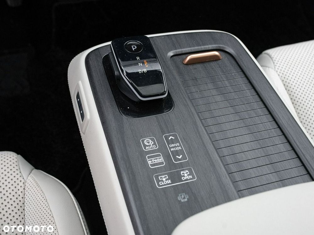 Nissan Ariya - 16