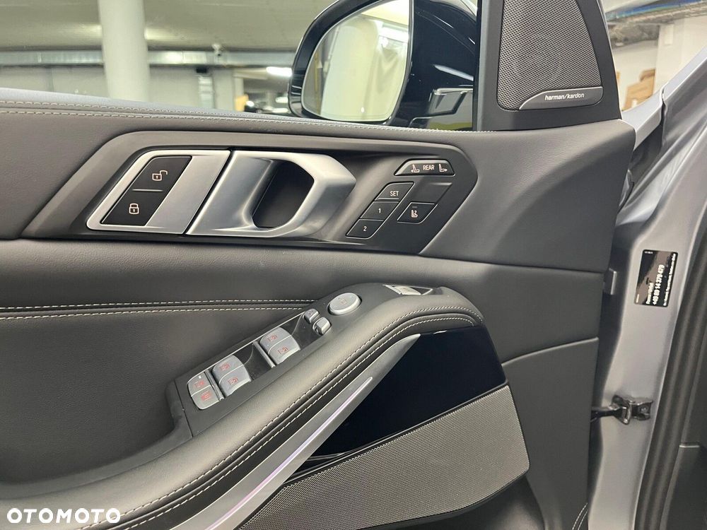BMW X7 - 15