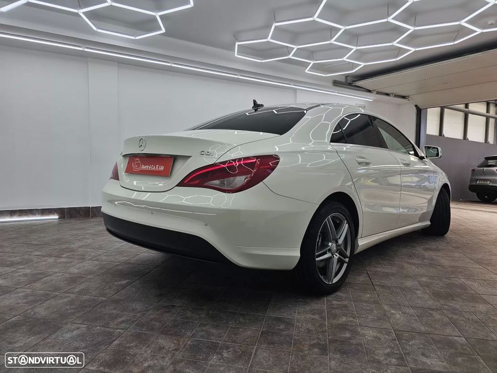 Mercedes-Benz CLA 180 d Urban - 11