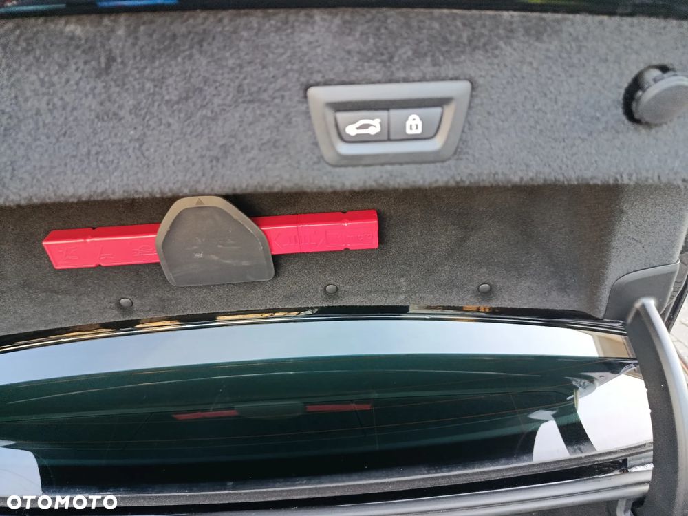 BMW Seria 7 730d xDrive - 37