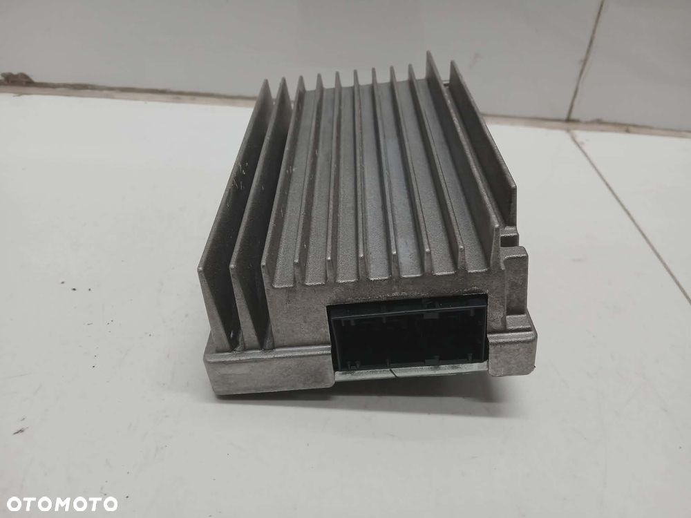 WZMACNIACZ BMW F26 X4 X3 F25 F20 F30 F34 F36    6841973 - 5