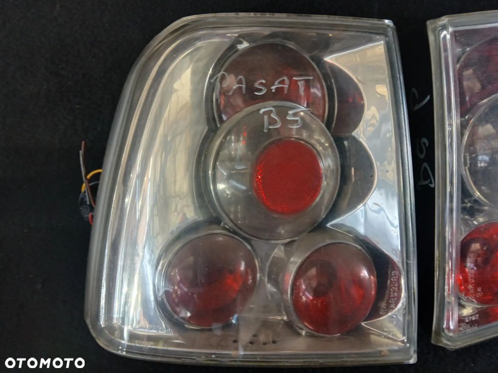 Volkswagen Passat B5 Sedan Lampa tylna lewa. - 1