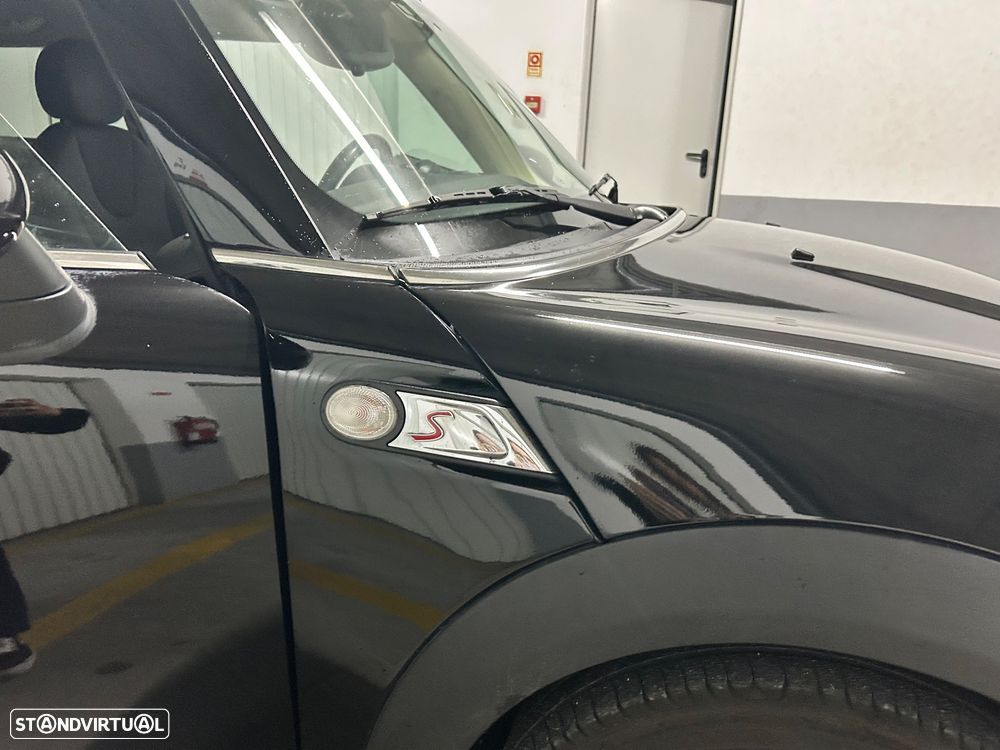 MINI 3 Portas One D - 16