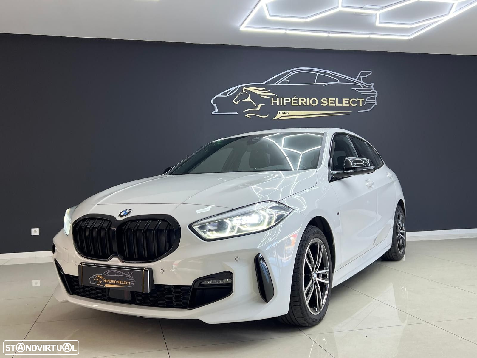 BMW 116 d Pack Desportivo M - 9