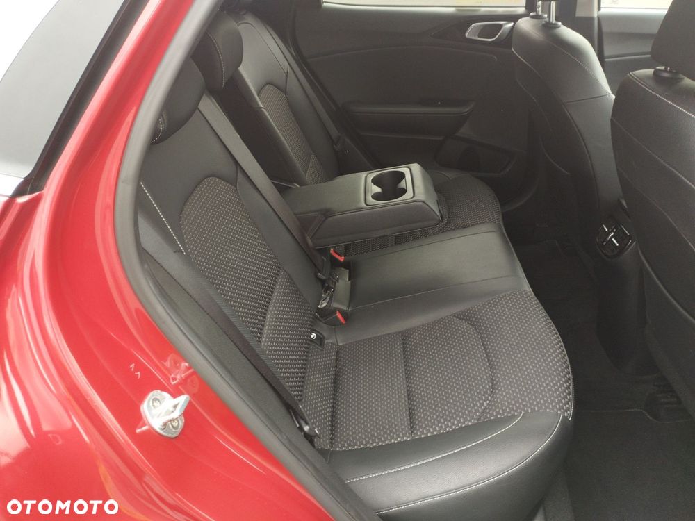Kia XCeed 1.6 T-GDI L Business Line DCT - 22