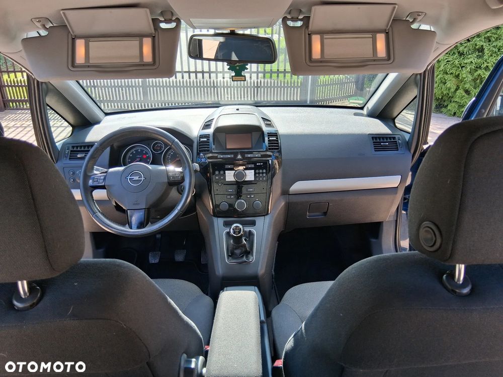 Opel Zafira 1.8 Family - 8