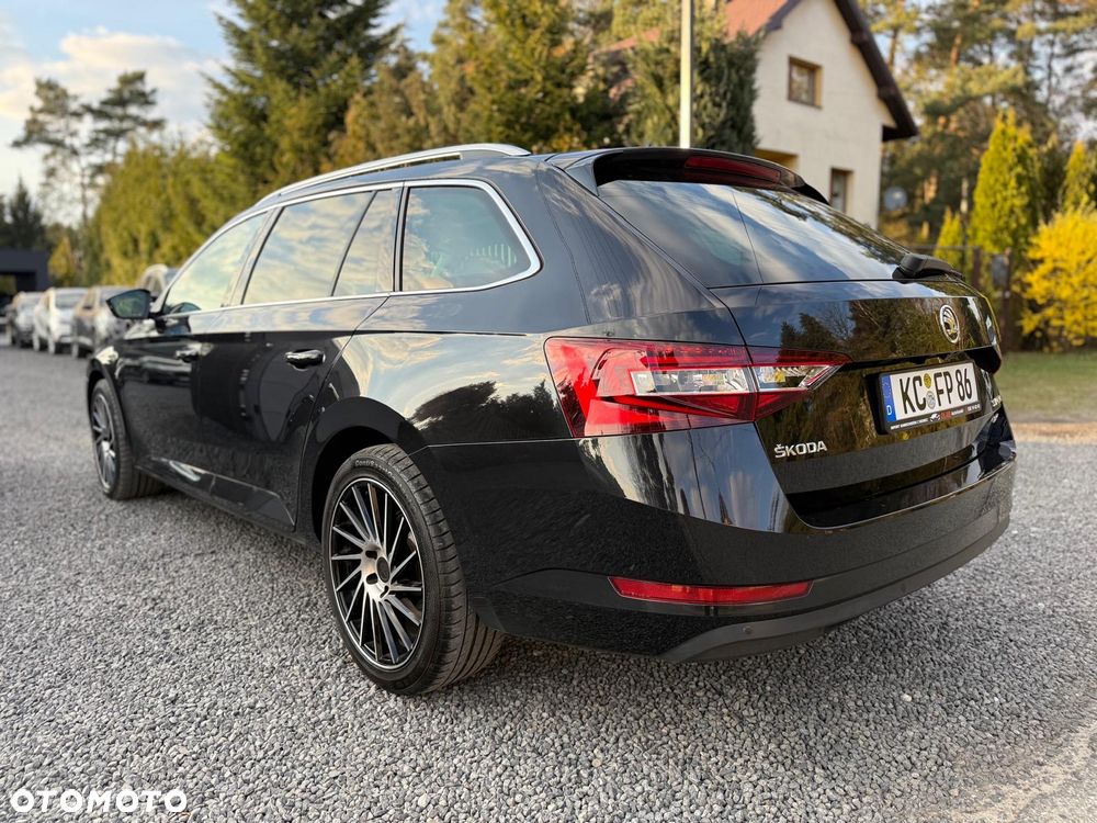 Skoda Superb 2.0 TDI 4x4 DSG Style - 8