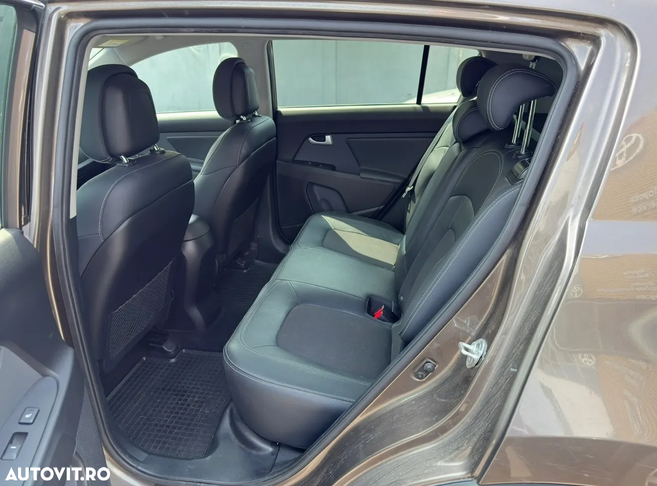 Kia Sportage 2.0 DSL 6MT 4x2 Style - 3