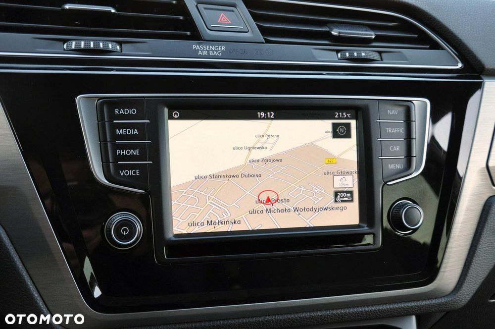 Volkswagen Touran - 31