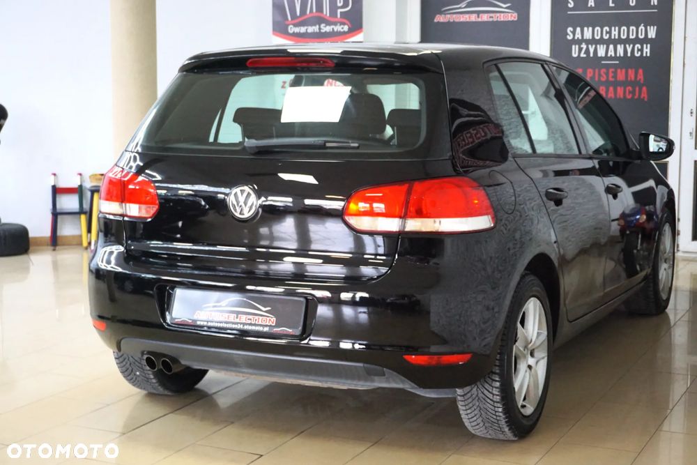 Volkswagen Golf 2.0 TDI DPF Comfortline - 4