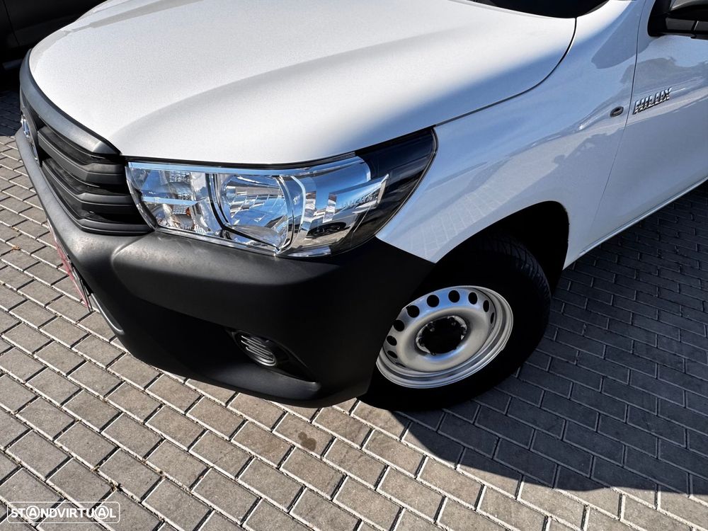 Toyota Hilux - 4
