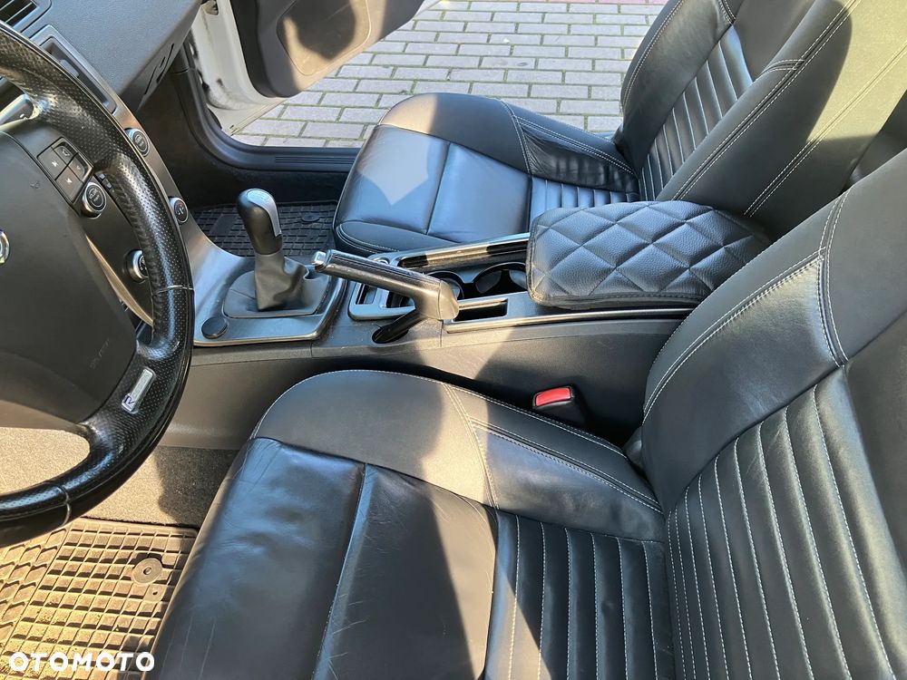 Volvo C30 D2 R-Design - 15