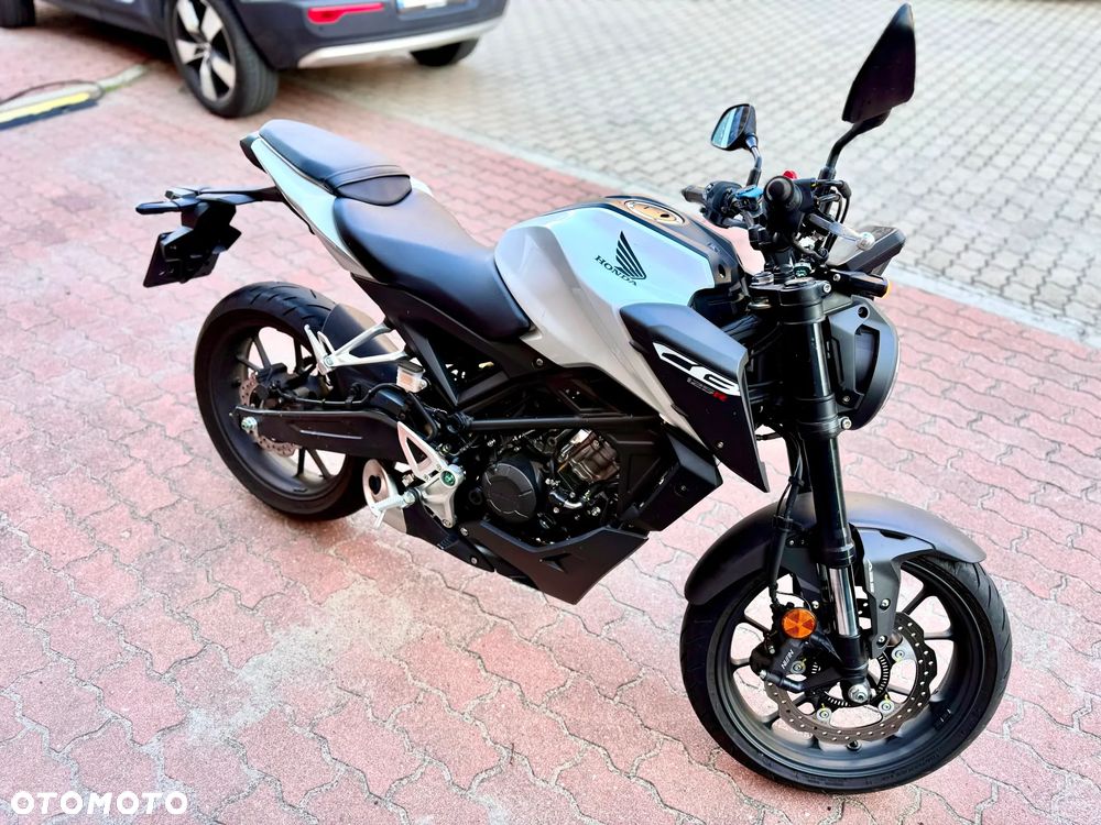 Honda CB - 3