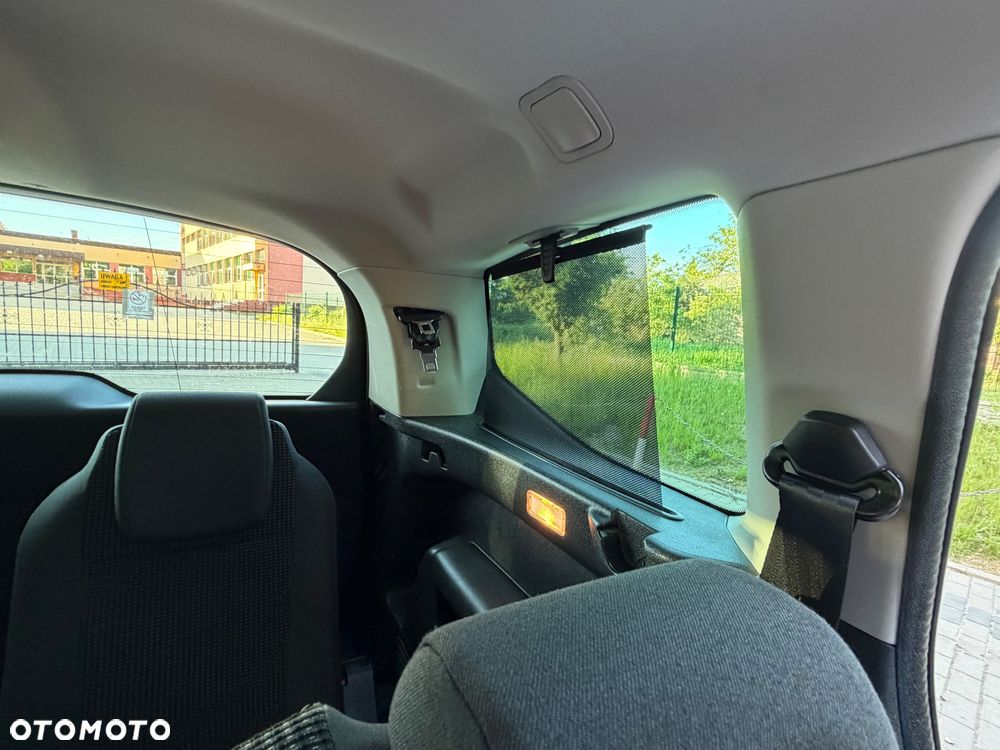 Peugeot 5008 HDI 150 Allure - 25