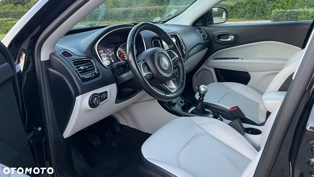 Jeep Compass 2.0 MultiJet Active Drive Limited - 17