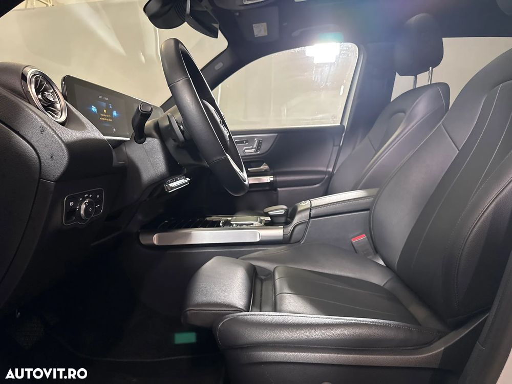 Mercedes-Benz GLB 200 7G-DCT - 23