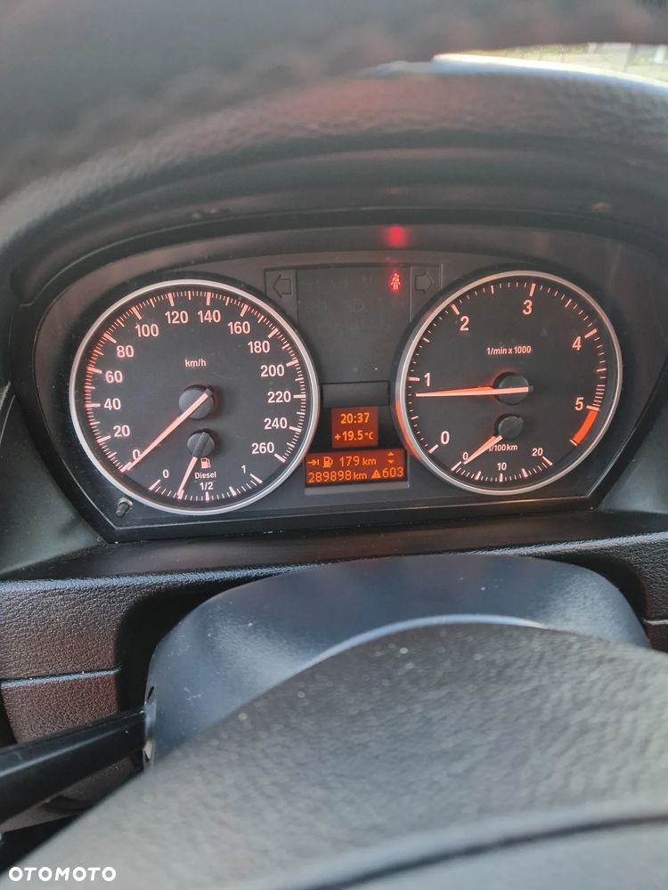 BMW X1 sDrive18d - 9