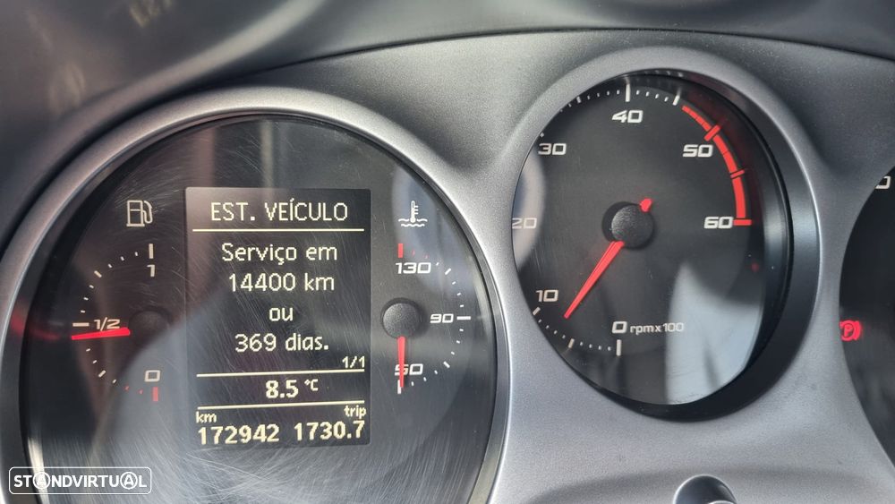 SEAT Leon 1.6 TDI DPF Ecomotive Style Copa - 25