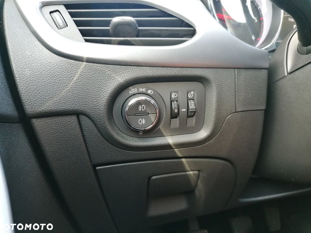 Opel Astra 1.6 CDTI Enjoy S&S - 12