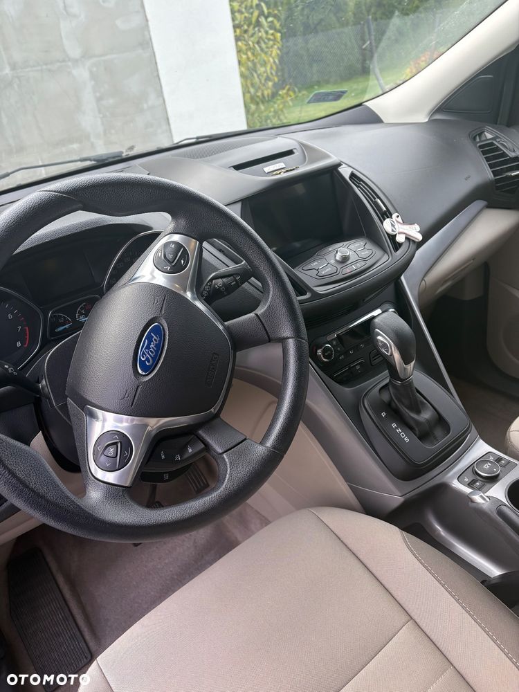 Ford Kuga 1.6 EcoBoost 4WD Titanium - 8