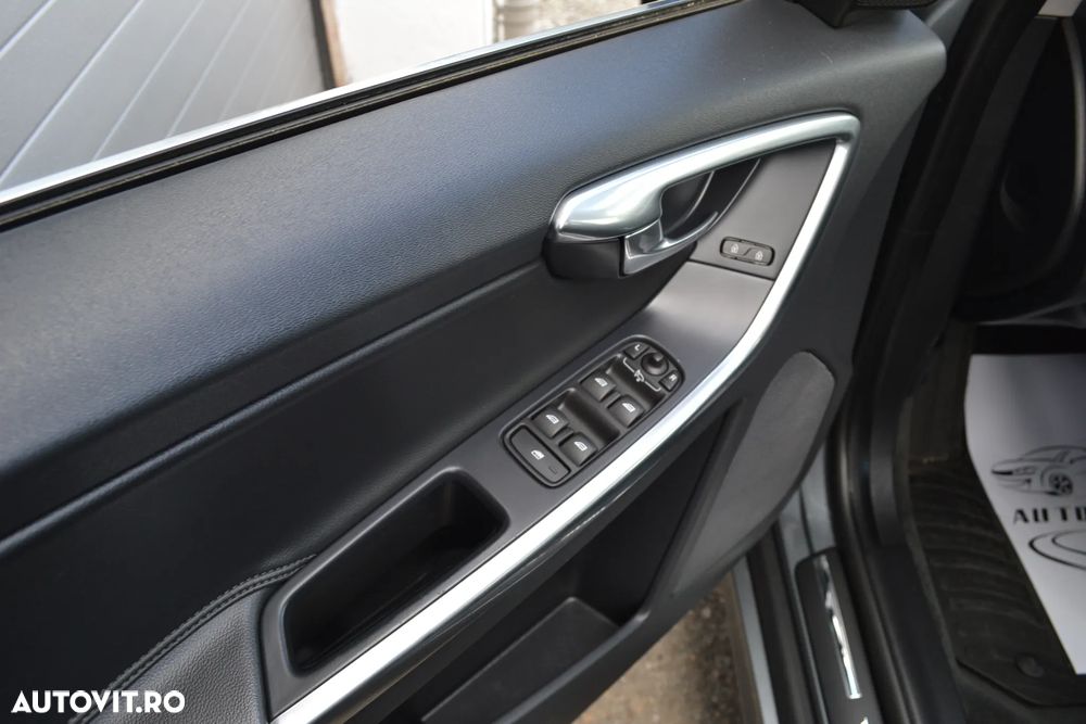 Volvo XC 60 D4 AWD Geartronic Summum - 7