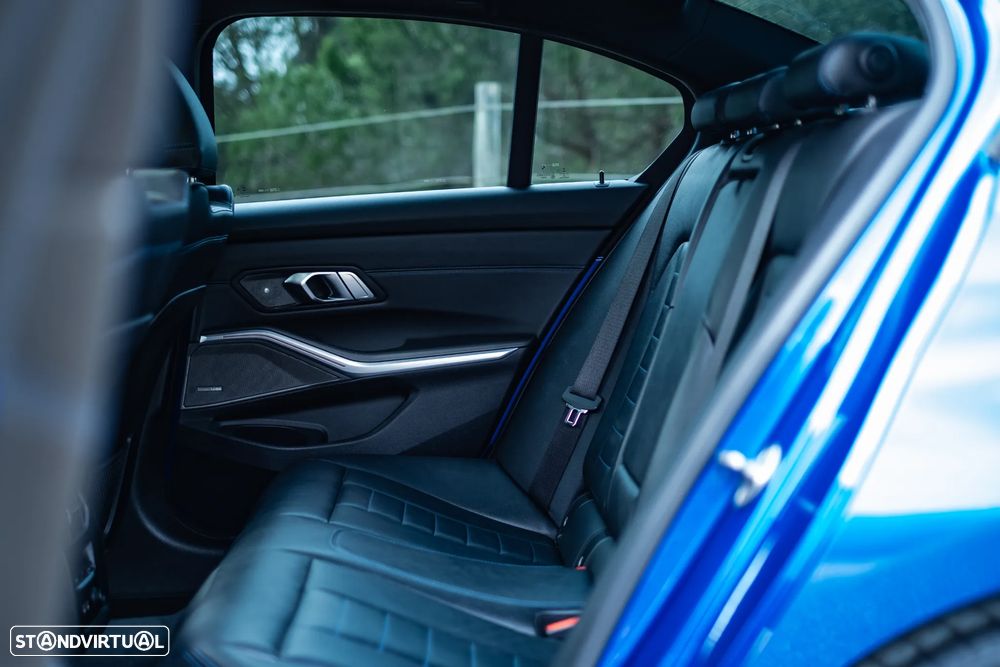 BMW 330 i Pack M Shadow Auto - 25