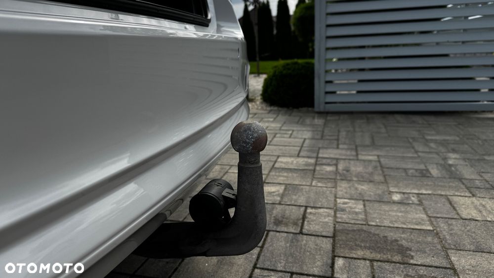 BMW Seria 3 330i xDrive Sport Line Shadow - 40