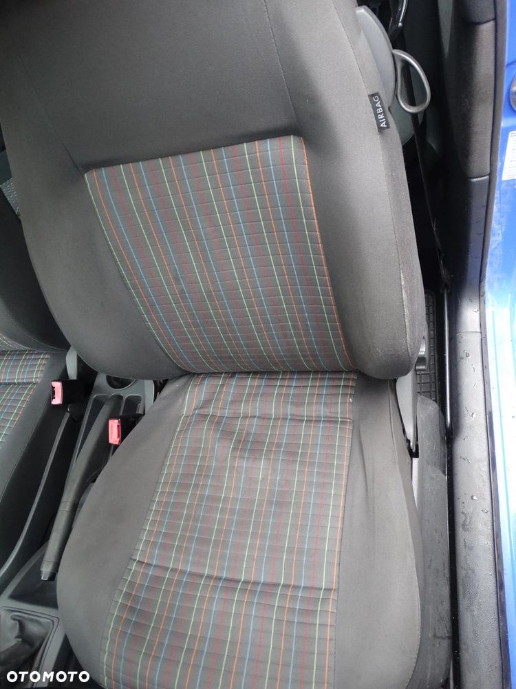 Volkswagen Polo 1.4 16V Comfortline - 15