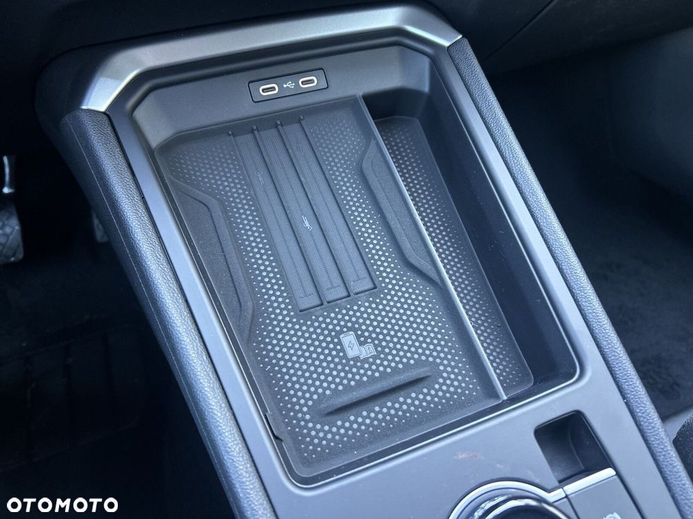 Volkswagen T-Roc - 9