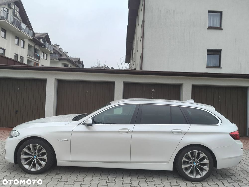 BMW Seria 5 520d xDrive - 6
