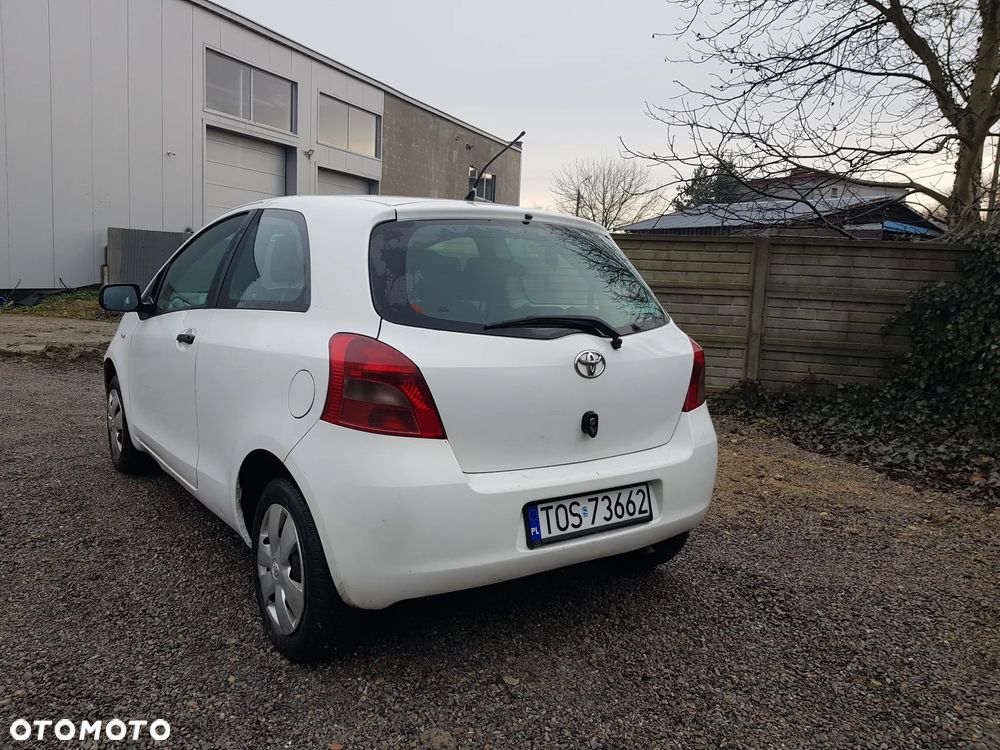 Toyota Yaris - 3