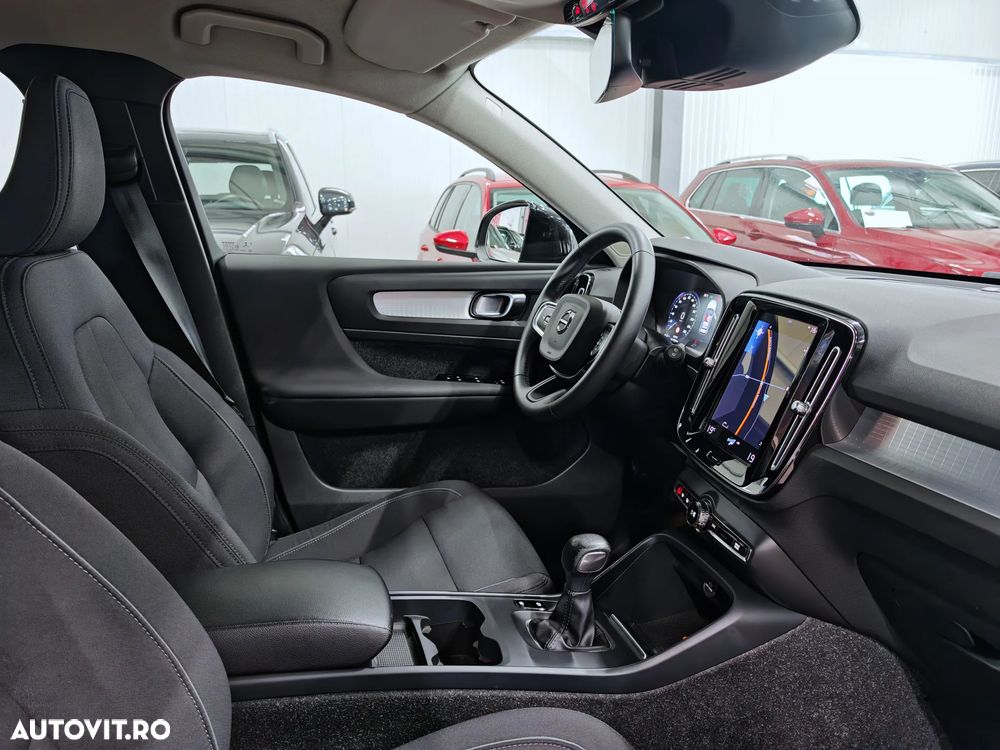Volvo XC 40 T3 Momentum Pro - 7