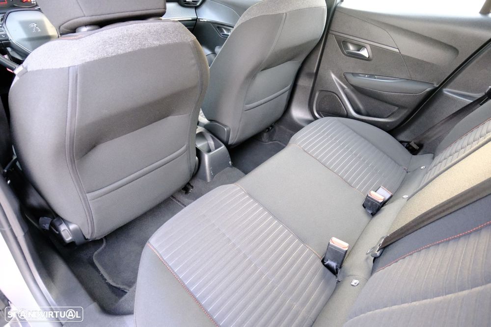 Peugeot 208 1.2 PureTech Active Pack - 11