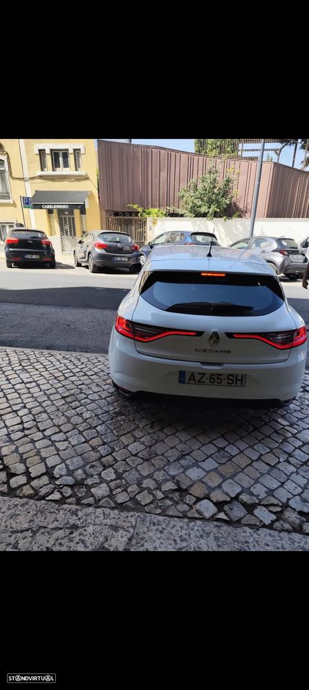 Renault Mégane BLUE dCi 115 INTENS - 12