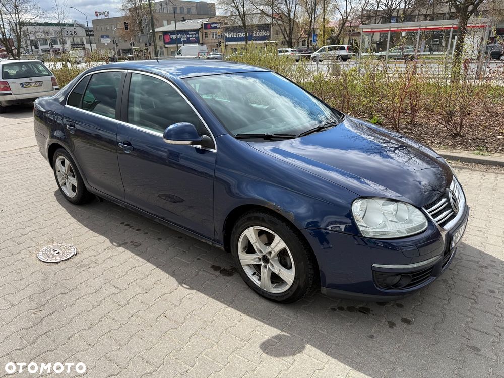 Volkswagen Jetta 2.0 TDI Comfortline DSG - 7