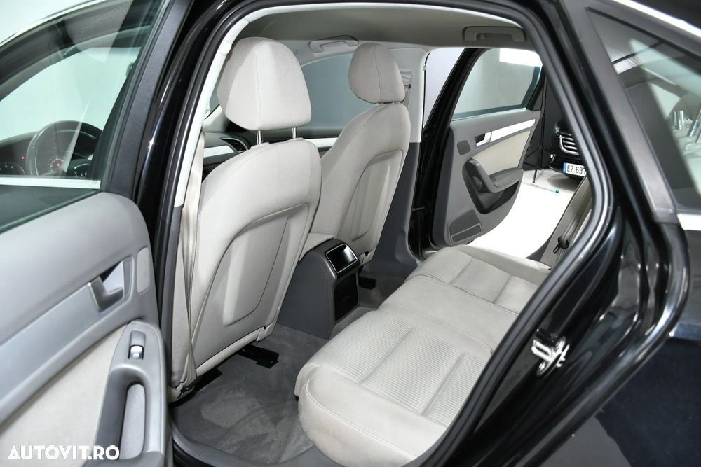 Audi A4 1.8 TFSI Attraction - 12