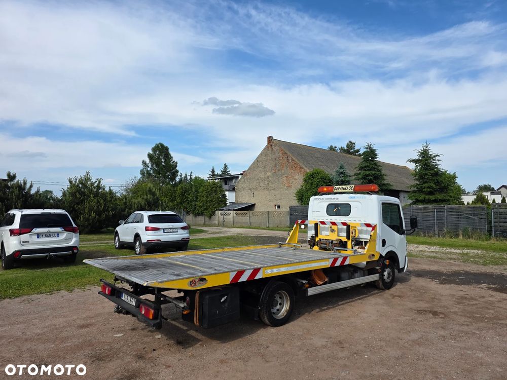 Renault Maxity - 15