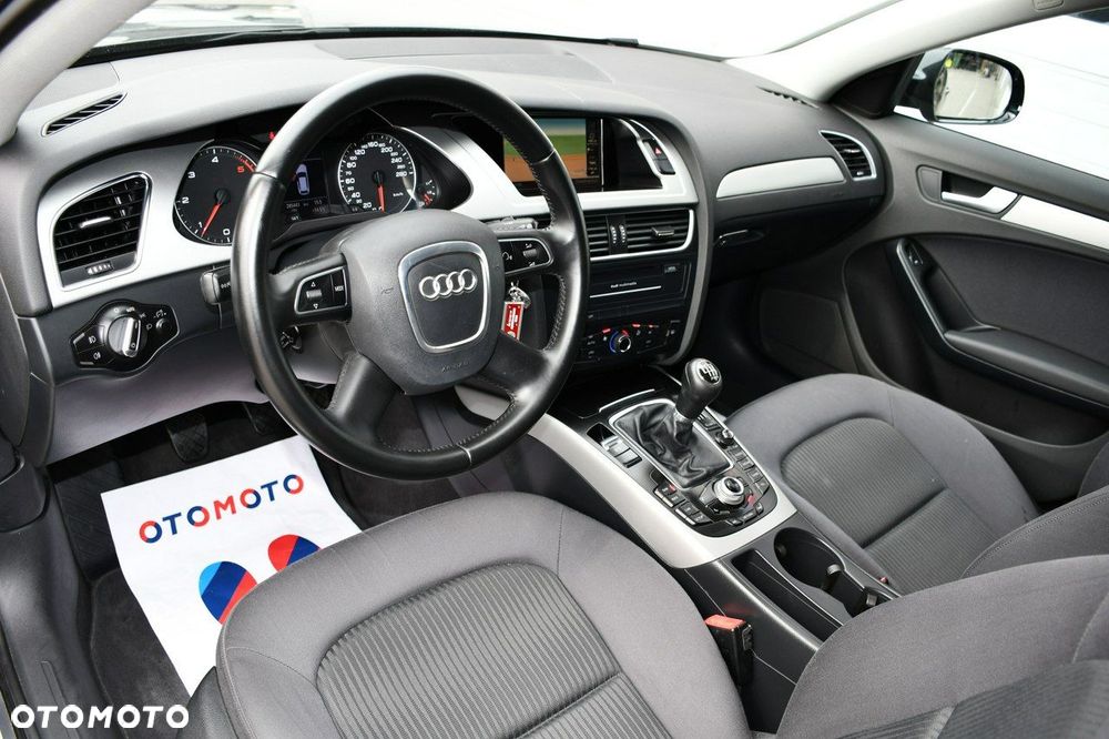 Audi A4 Avant 2.0 TDI - 17