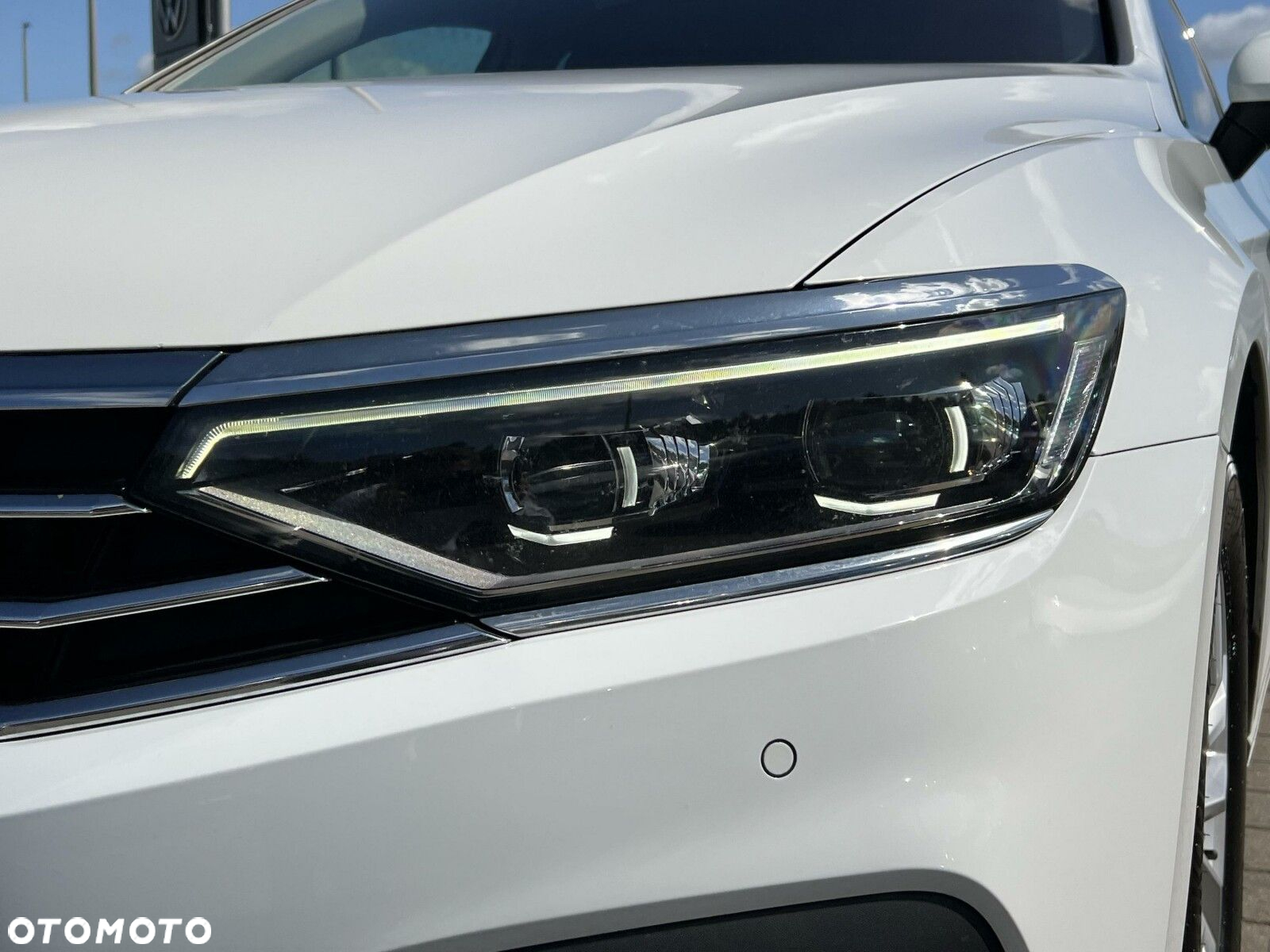 Volkswagen Passat - 9