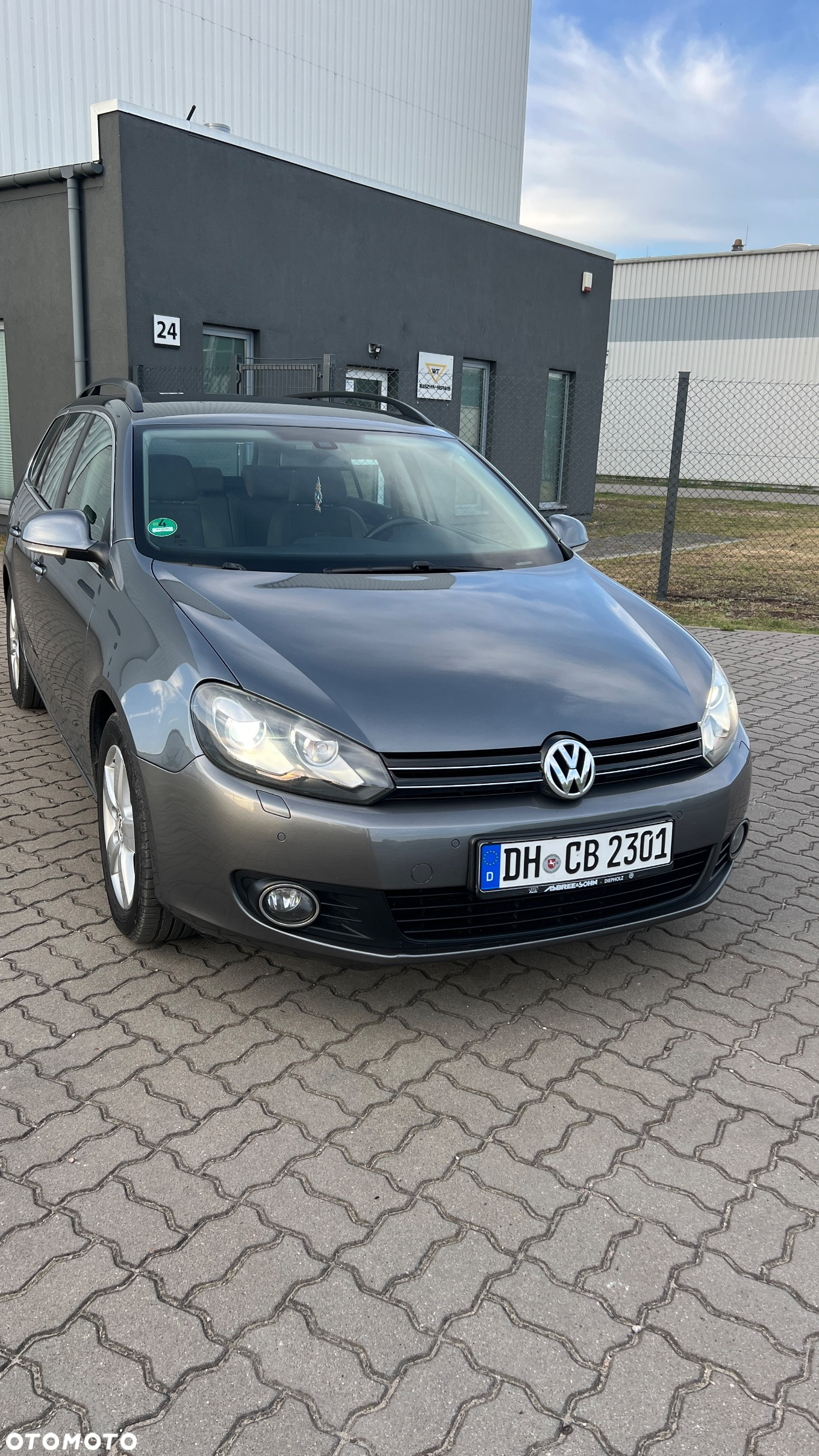 Volkswagen Golf 1.6 TDI BlueMotion Technology DSG Comfortline - 17