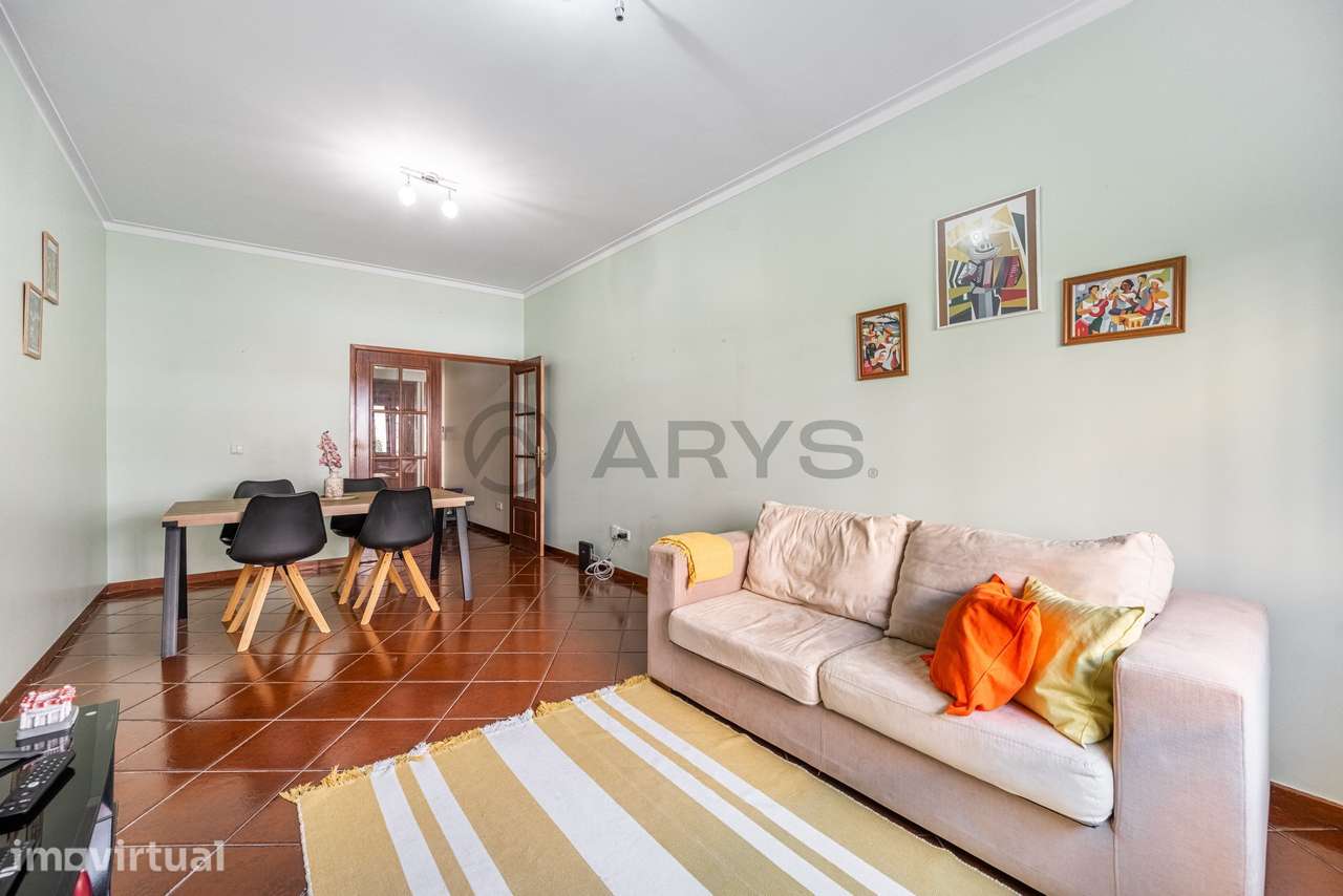 Apartamento T2 em Ótima Localização, Investimento com rendimento im... - Grande imagem: 2/18