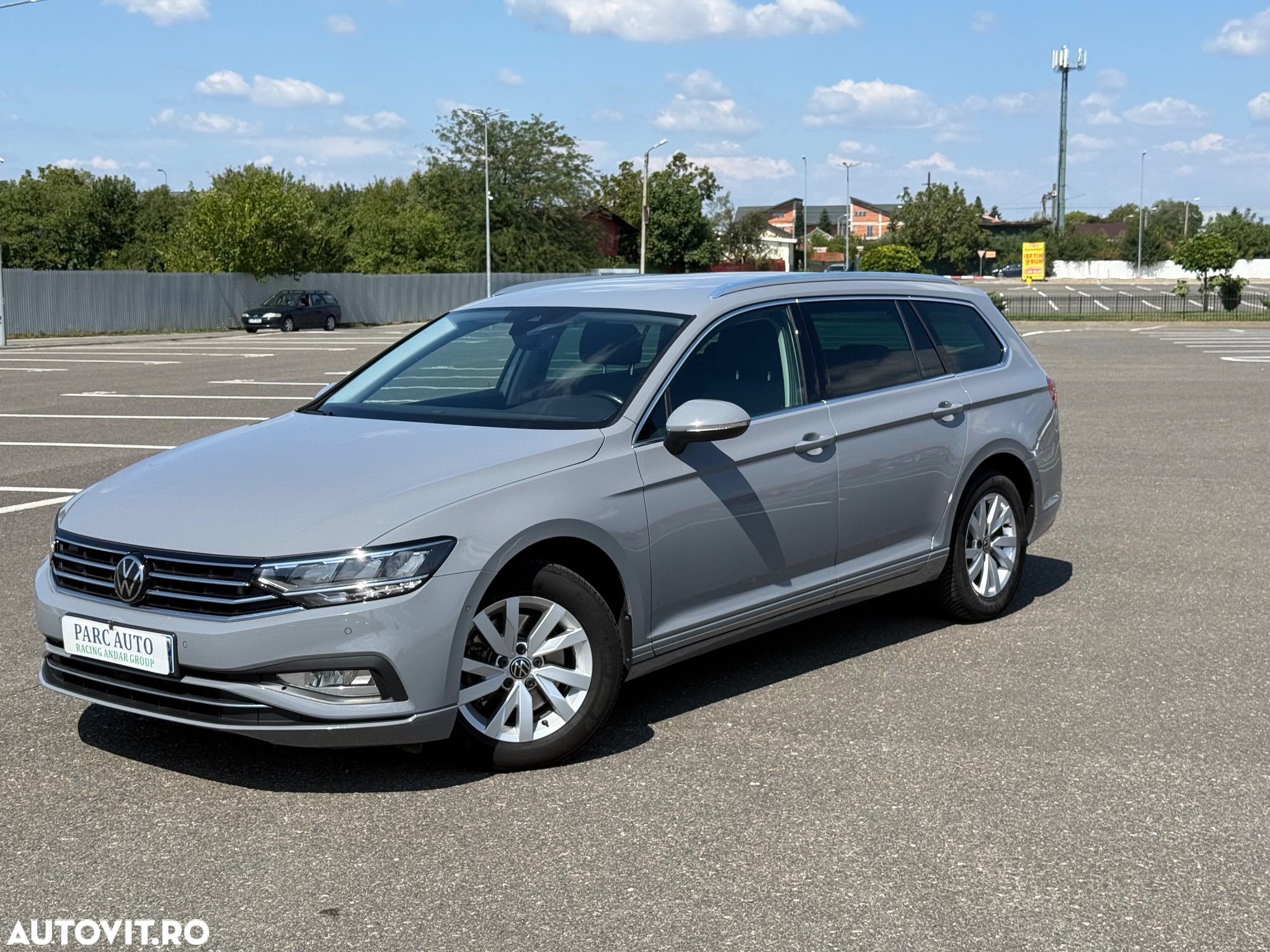 Volkswagen Passat Variant 2.0 TDI DSG Elegance - 2