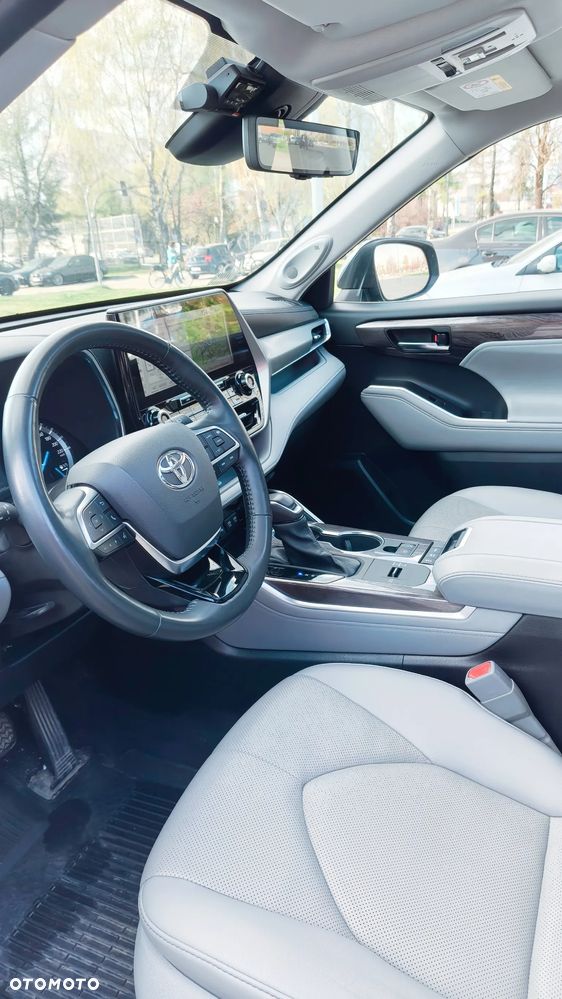 Toyota Highlander 2.5 Hybrid Executive - 7