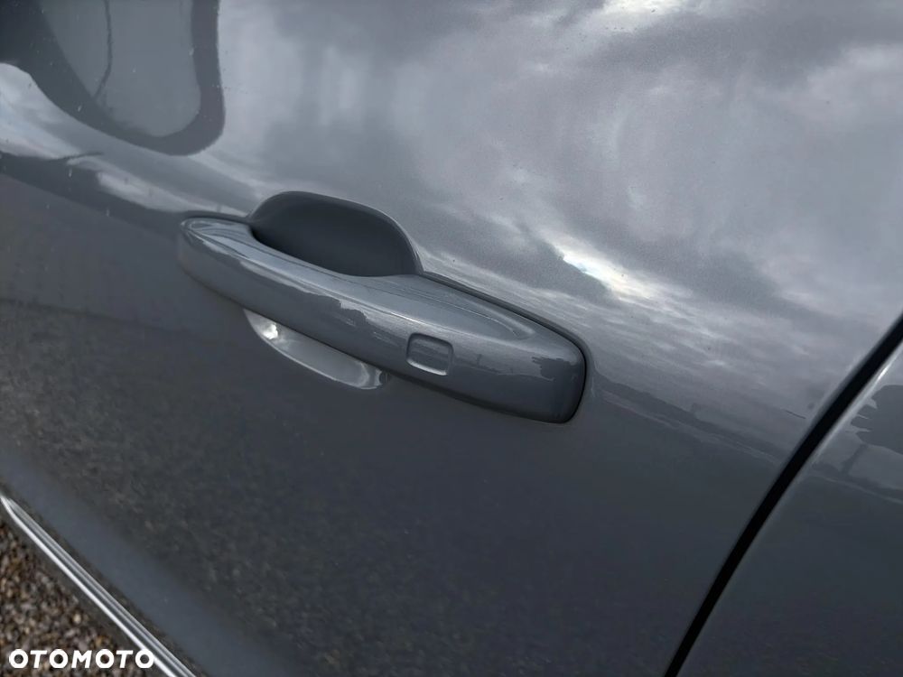 Volvo XC 60 B4 B Plus Bright - 17